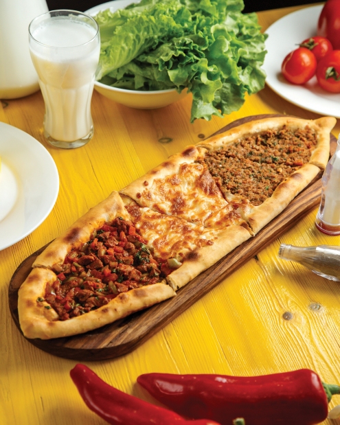Pide  (kuş başili,peynirli, kiymali